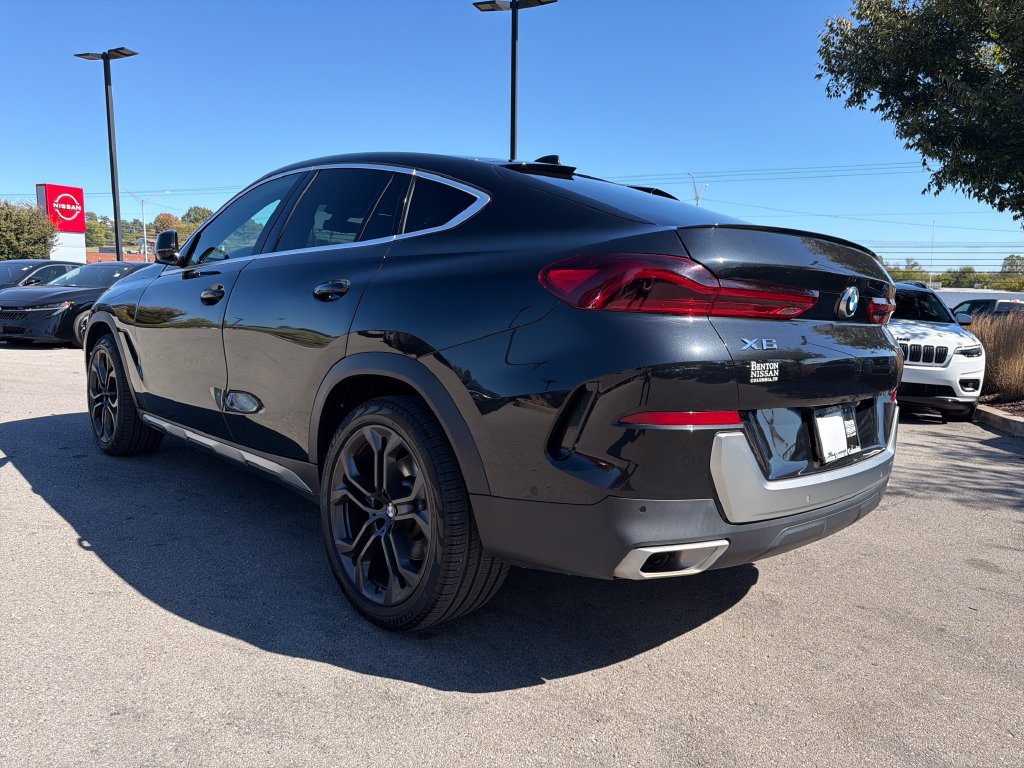 Used 2023 BMW X6 xDrive40i AWD/4WD image 3