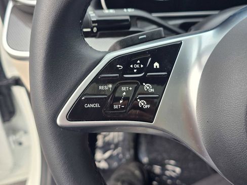 Used 2025 Mercedes-Benz C 300 Sedan image 33