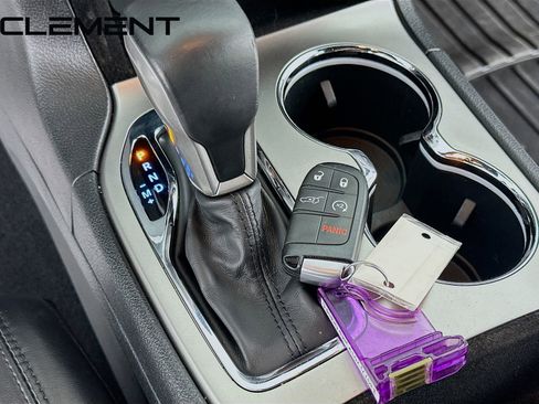 Used 2019 Jeep Grand Cherokee Limited RWD image 23