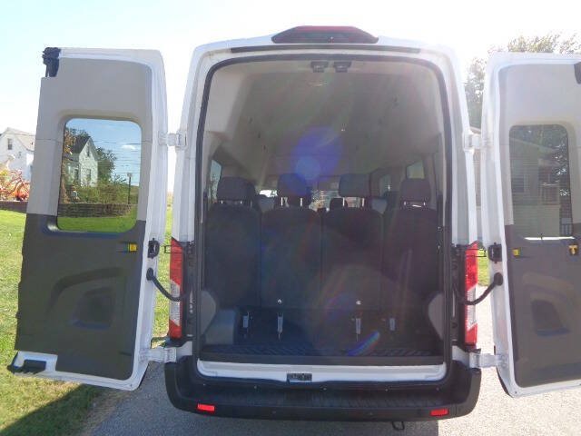 Used 2025 Ford Transit 350 XLT RWD image 5
