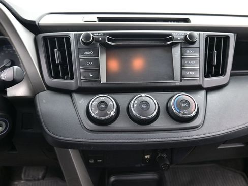 Used 2017 Toyota RAV4 LE image 13