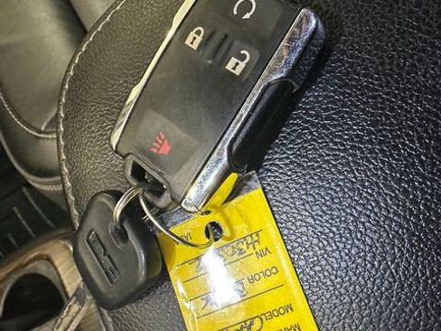 Used 2017 GMC Canyon Denali image 13