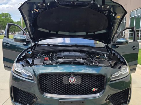 Used 2017 Jaguar F-PACE S AWD/4WD image 14
