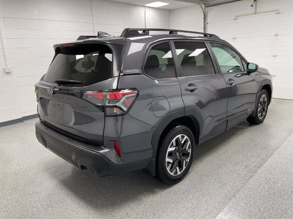 Used 2026 Subaru Forester Premium AWD/4WD image 10