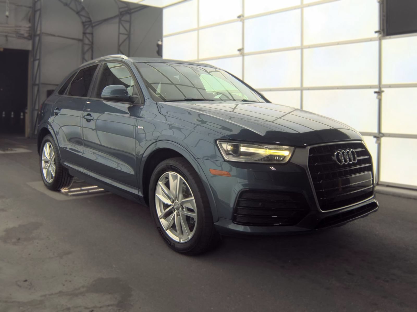 Used 2018 Audi Q3 2.0T Premium FWD image 4