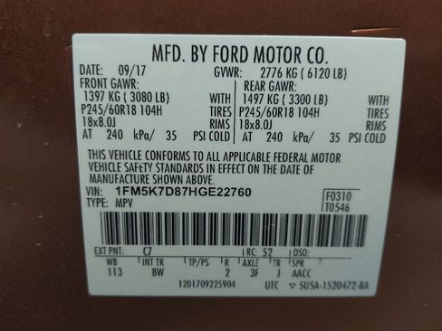 Used 2017 Ford Explorer XLT image 33