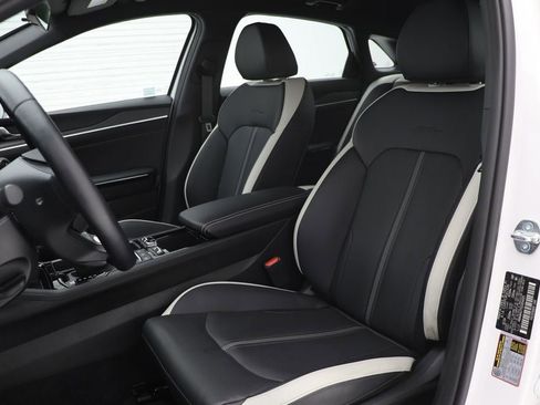 Used 2025 Kia K5 GT-Line image 16