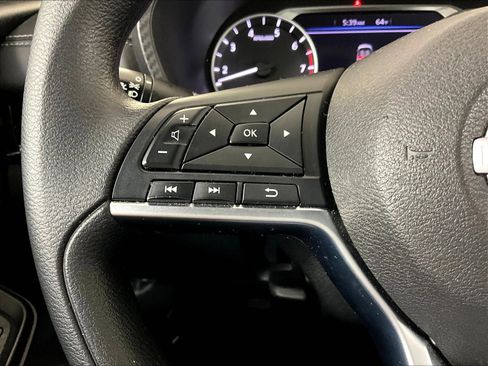 Used 2025 Nissan Sentra SV FWD image 10