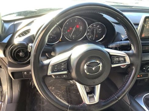 Used 2016 MAZDA MX-5 Miata Club image 19
