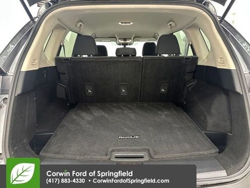 Used 2021 Nissan Rogue SV image 24