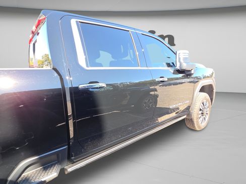 Used 2025 GMC Sierra 2500 Denali Ultimate image 24