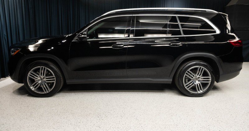 Certified 2026 Mercedes-Benz GLS 450 4MATIC image 8