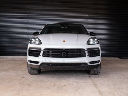Certified 2023 Porsche Cayenne Coupe AWD/4WD image 9