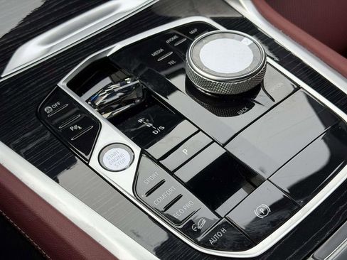 Used 2024 BMW X6 xDrive40i w/ Executive Package image 25