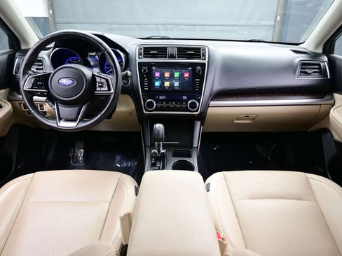 Used 2018 Subaru Outback 3.6R Limited image 18