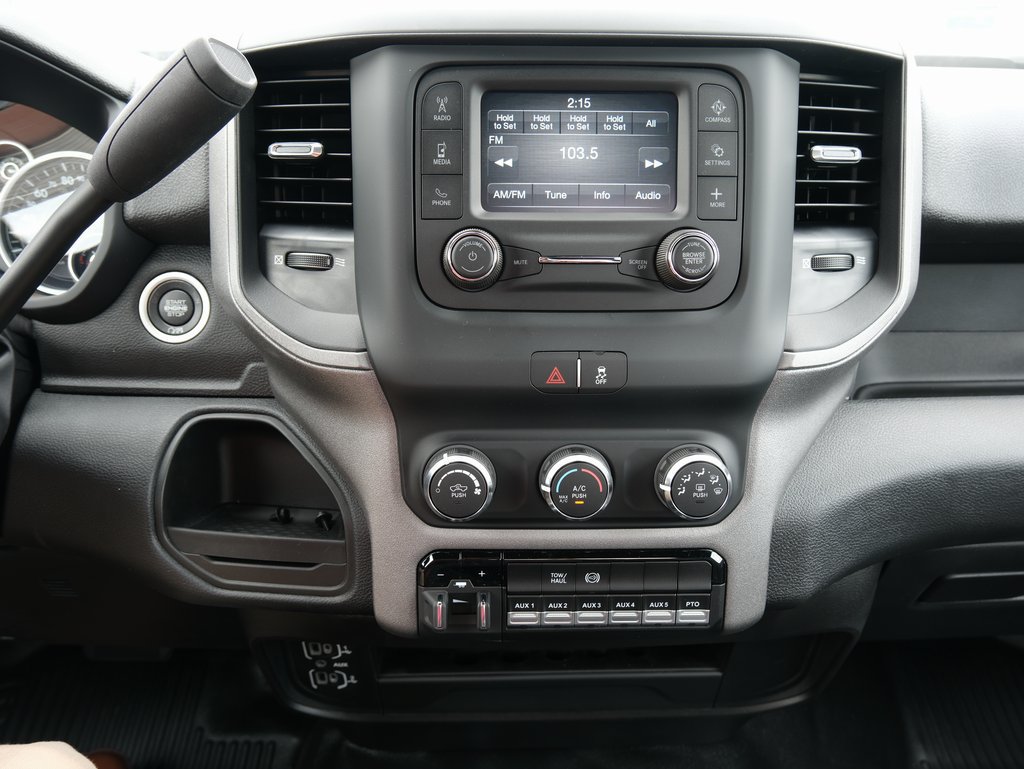 New 2024 RAM 3500 Tradesman AWD/4WD image 16