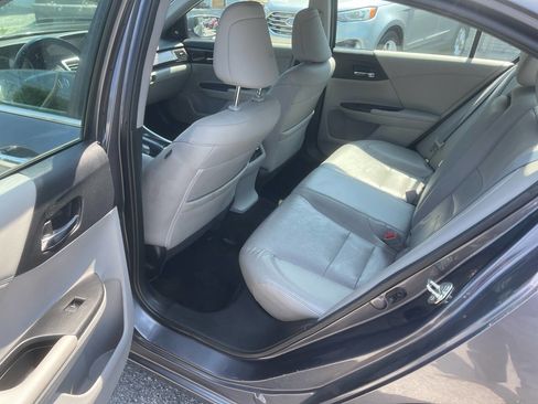 Used 2017 Honda Accord EX-L image 25