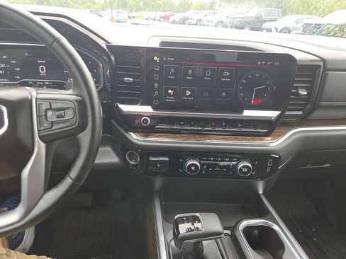 Certified 2023 GMC Sierra 1500 Elevation w/ X31 Off-Road Package AWD/4WD image 17