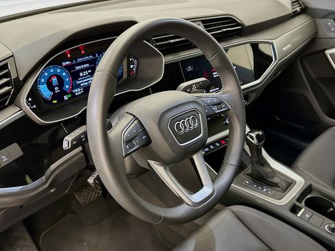 Used 2025 Audi Q3 2.0T Premium image 18