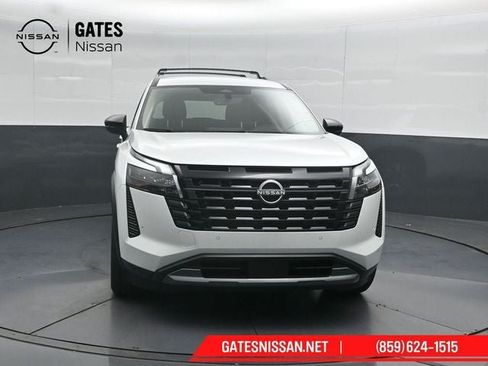New 2026 Nissan Pathfinder SL AWD/4WD image 5