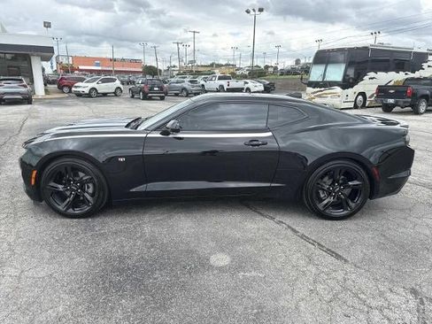 Used 2022 Chevrolet Camaro LT RWD image 7
