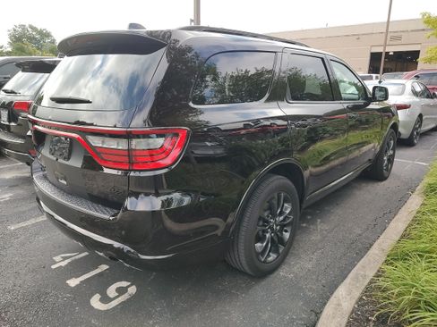 Certified 2025 Dodge Durango R/T w/ Blacktop Package AWD/4WD image 5