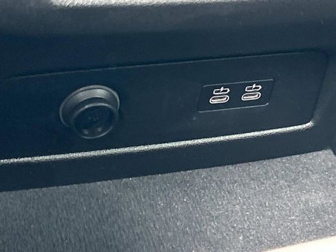 Used 2025 BMW X5 xDrive50e w/ M Sport Package image 24