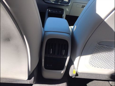 New 2026 Hyundai Kona Limited FWD image 18
