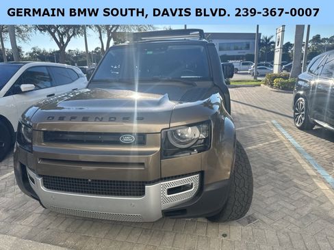 Used 2020 Land Rover Defender 110 SE image 4