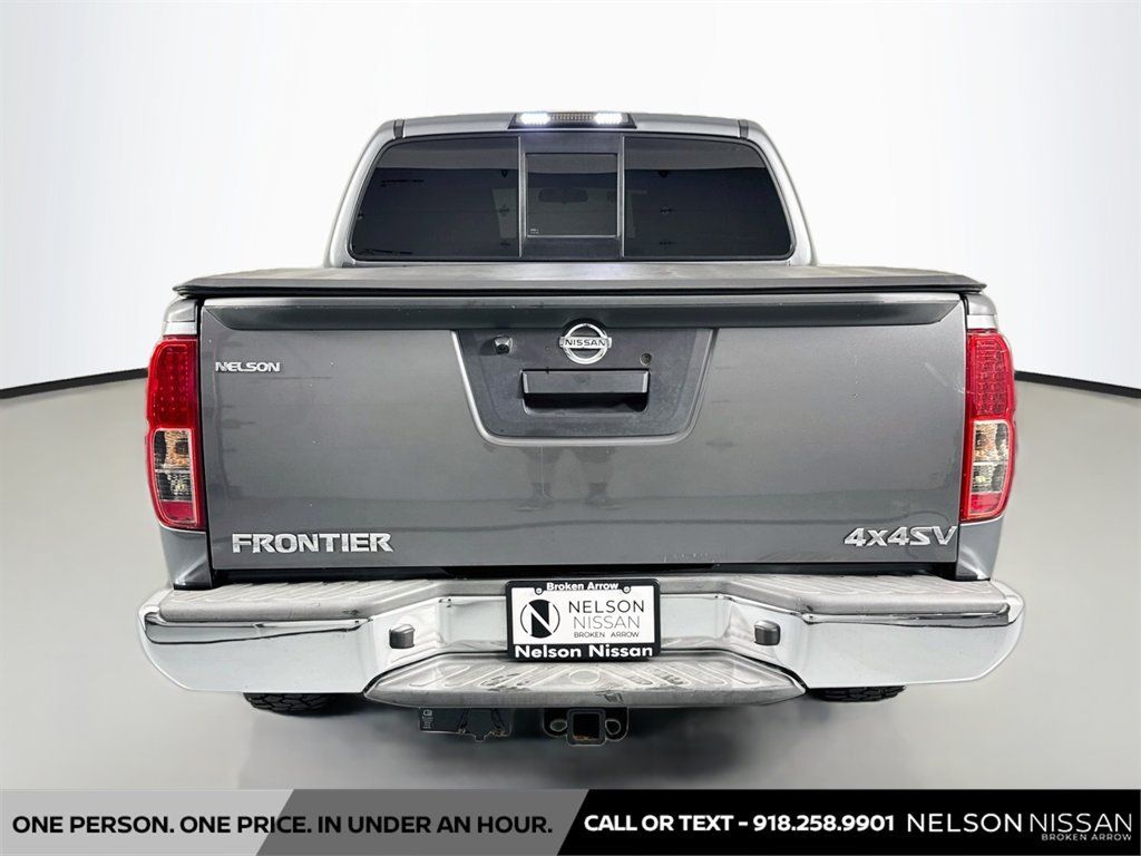 Used 2016 Nissan Frontier SV AWD/4WD image 6
