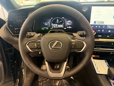 New 2026 Lexus TX 550h AWD Plug-In Hybrid image 15