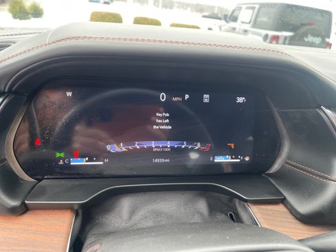 Used 2025 Jeep Grand Cherokee Summit image 11