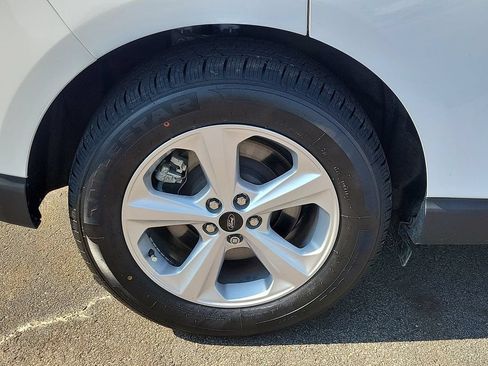 Used 2024 Ford Edge SE AWD/4WD image 7