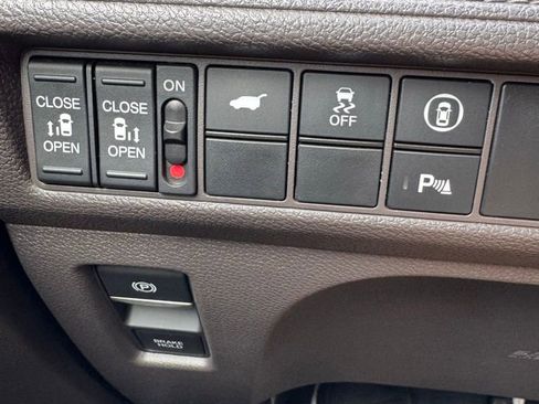 Used 2021 Honda Odyssey Touring image 27