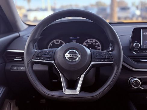 Used 2022 Nissan Altima 2.5 S image 20