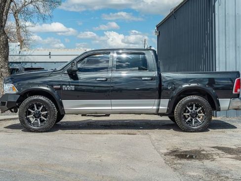 Used 2016 RAM 1500 Laramie w/ Convenience Group image 3
