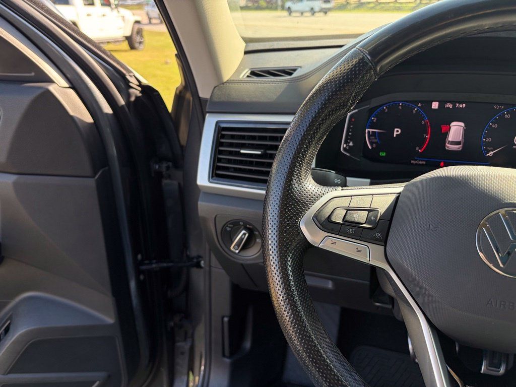 Used 2021 Volkswagen Atlas SEL Premium AWD/4WD image 15