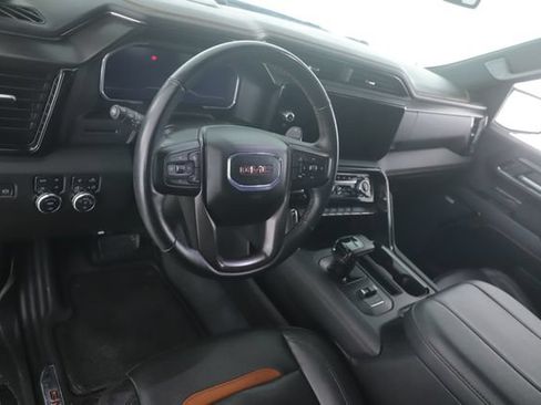 Used 2024 GMC Sierra 1500 AT4 w/ AT4 Preferred Package AWD/4WD image 17