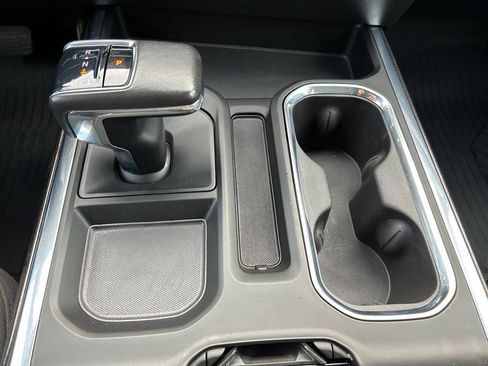 Used 2022 Chevrolet Silverado 1500 RST AWD/4WD image 35