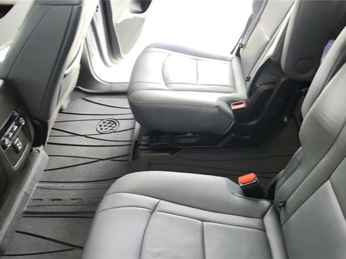 Used 2023 Buick Enclave Essence w/ Experience Buick Package AWD/4WD image 23