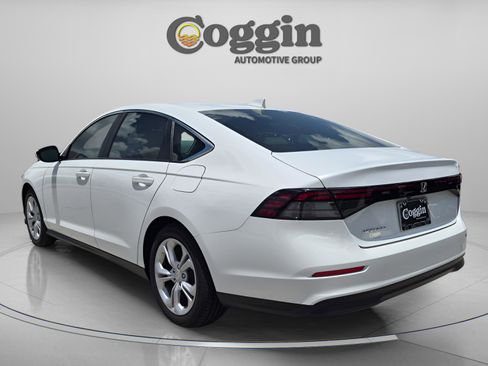 Certified 2025 Honda Accord LX image 4