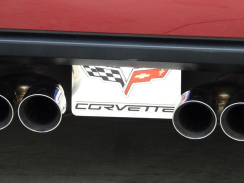 Used 2006 Chevrolet Corvette Convertible w/ Preferred Equipment Group RWD image 19