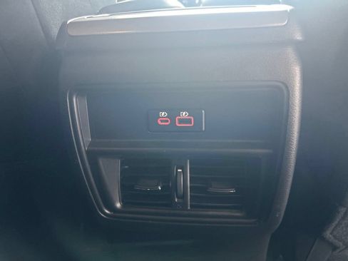 Used 2019 Nissan Murano SV FWD image 32