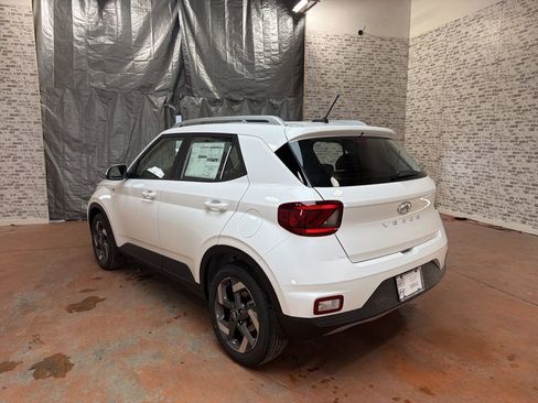 New 2026 Hyundai Venue SEL image 5