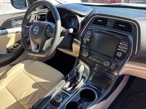 Used 2021 Nissan Maxima 3.5 SV w/ Floor Mat Group image 7