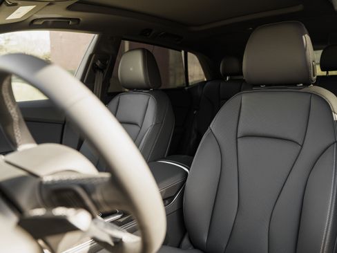 New 2026 Audi Q8 Premium Plus image 21