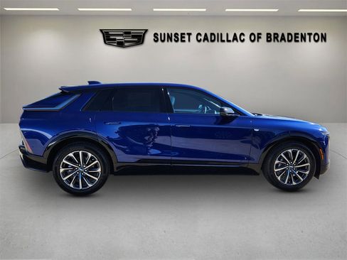 New 2025 Cadillac Lyriq Sport w/ LPO, Floor Liner Package RWD image 8
