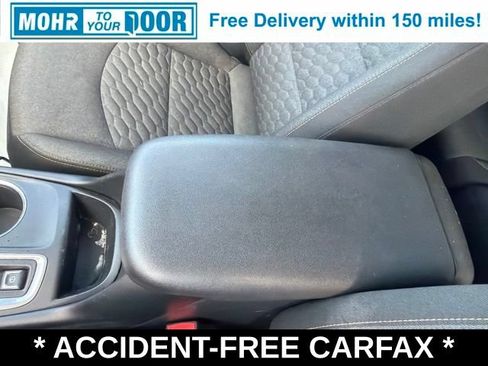 Used 2019 Chevrolet Equinox LT FWD image 27
