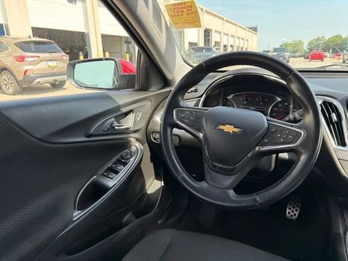 Used 2016 Chevrolet Malibu LT FWD image 20