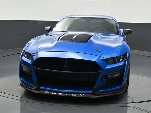 Used 2021 Ford Mustang Shelby GT500 w/ Technology Package RWD image 9